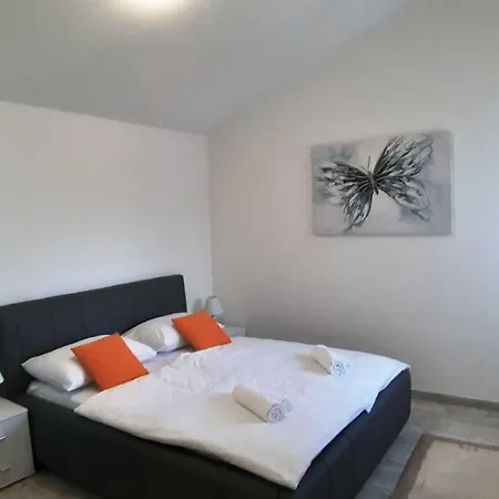 Relax Apartment Starigrad Paklenica Exterior photo